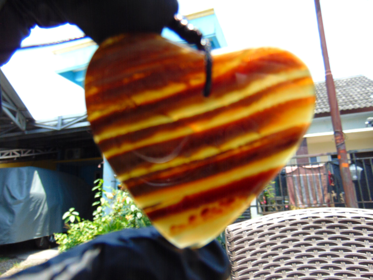 8 gr Heart Pendant Indonesian Amber for Healing 25A229