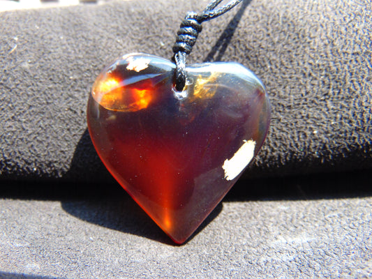 10 gram 38x38x14 mm  Pendant Indonesian Amber for Healing 25Y34