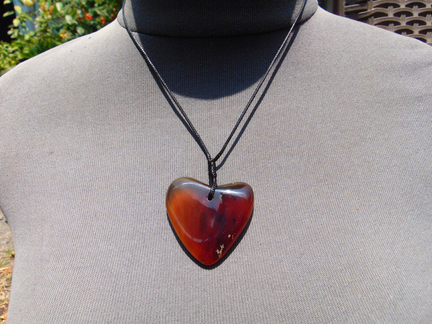 8 gr Heart Pendant Indonesian Amber for Healing 25A252