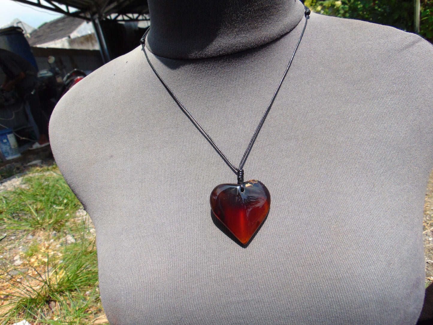 10 gram 38x38x14 mm  Pendant Indonesian Amber for Healing 25Y34