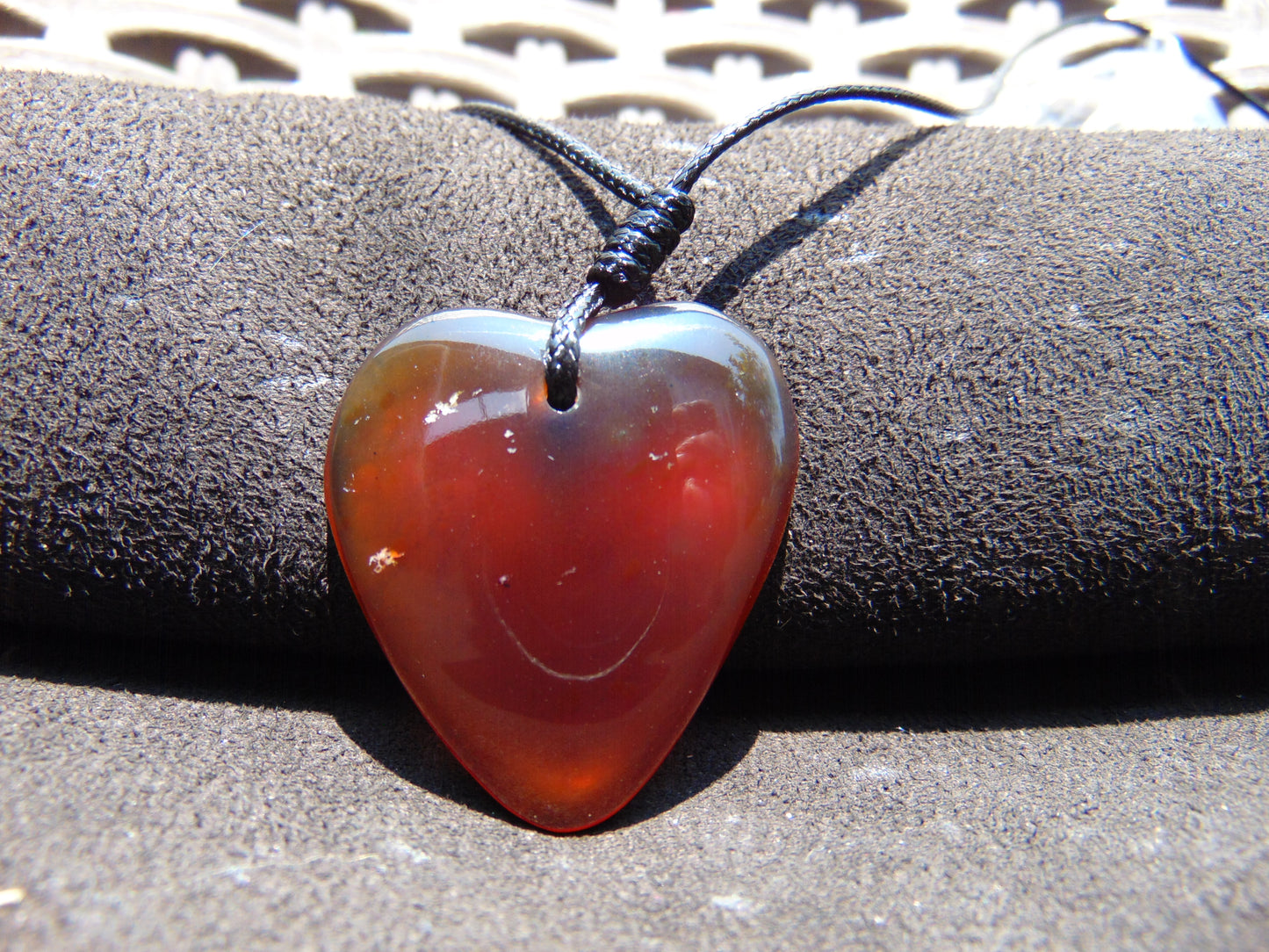 5 gr Heart Pendant Indonesian Red  Amber for Healing 25A273
