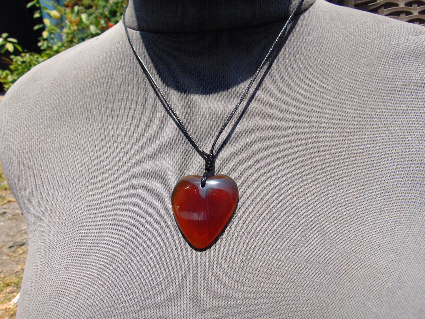 5 gr Heart Pendant Indonesian Red  Amber for Healing 25A273
