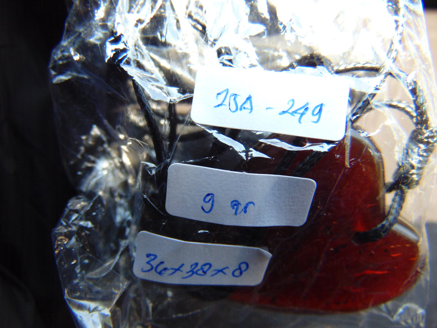 12 gr Heart Pendant Indonesian Inclusion Amber for Healing 25A249