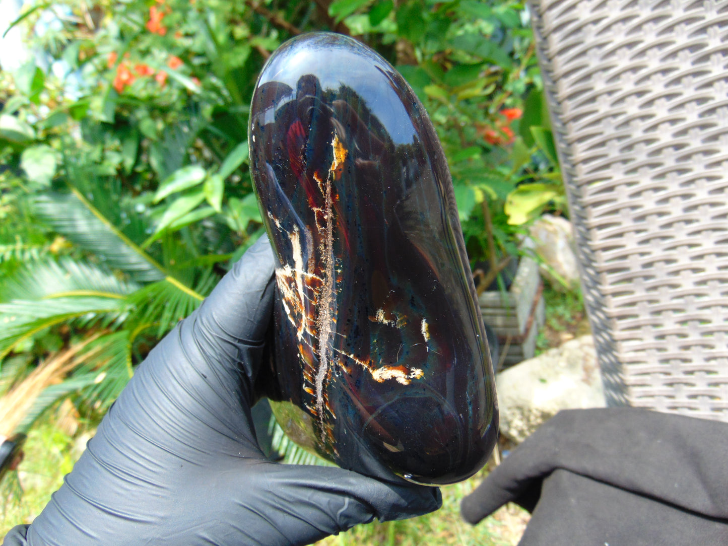 386 gram Full polished Indonesian Dark Green Amber for Healing ML82