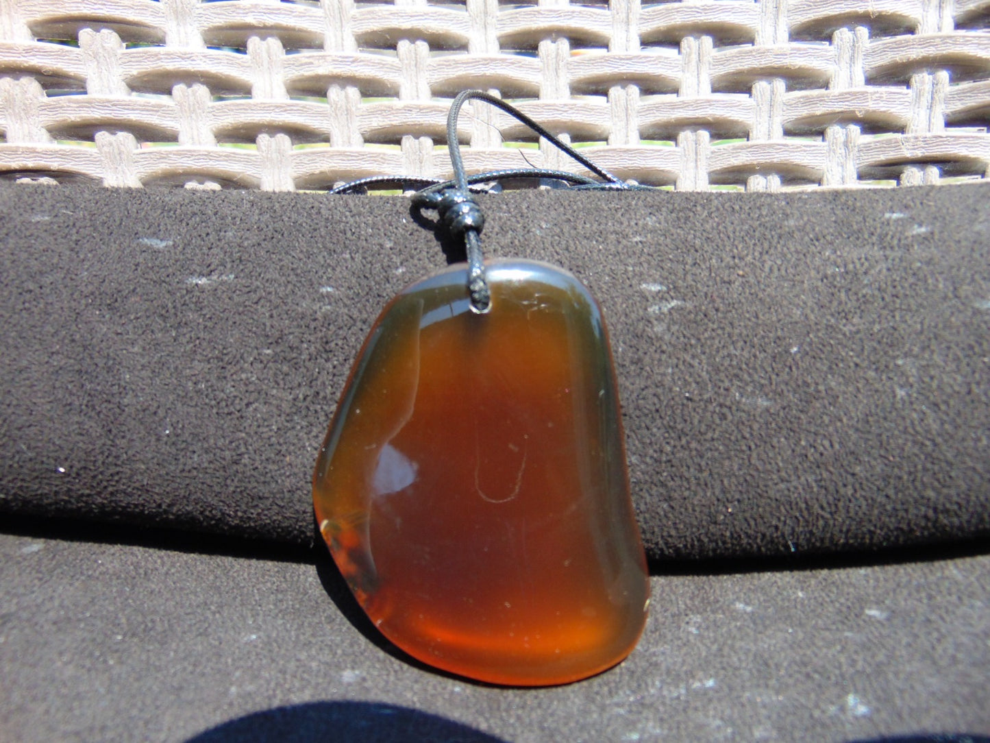 25 gr Pendant Indonesian Yellow Honey Amber for Healing PE2